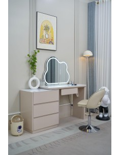 918 - coiffeuse bella