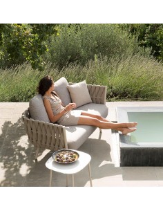 450584-palma canapé 2 plcs en résine tressée grise avec coussins blanc 140x80xh7