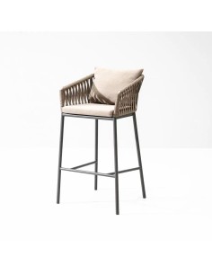 451130-tabouret bar en résine beige coussins beiges 60x60xh105cm