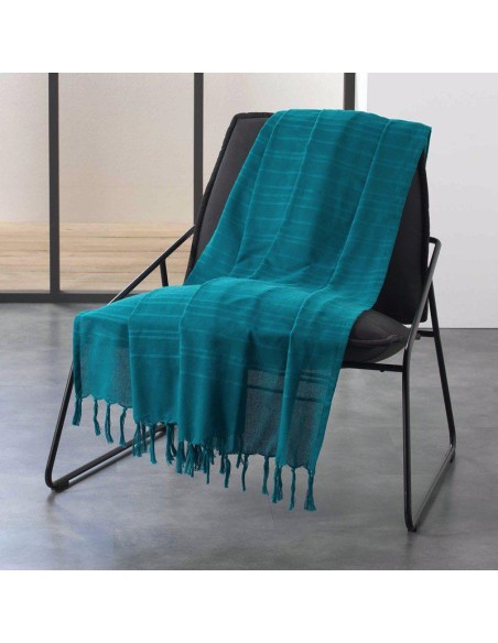 jete de fauteuil a franges 150 x 150 cm coton tisse lilia bleu